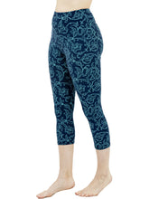 Buttery Soft High-Waist Luxury Damask Capri Leggings
