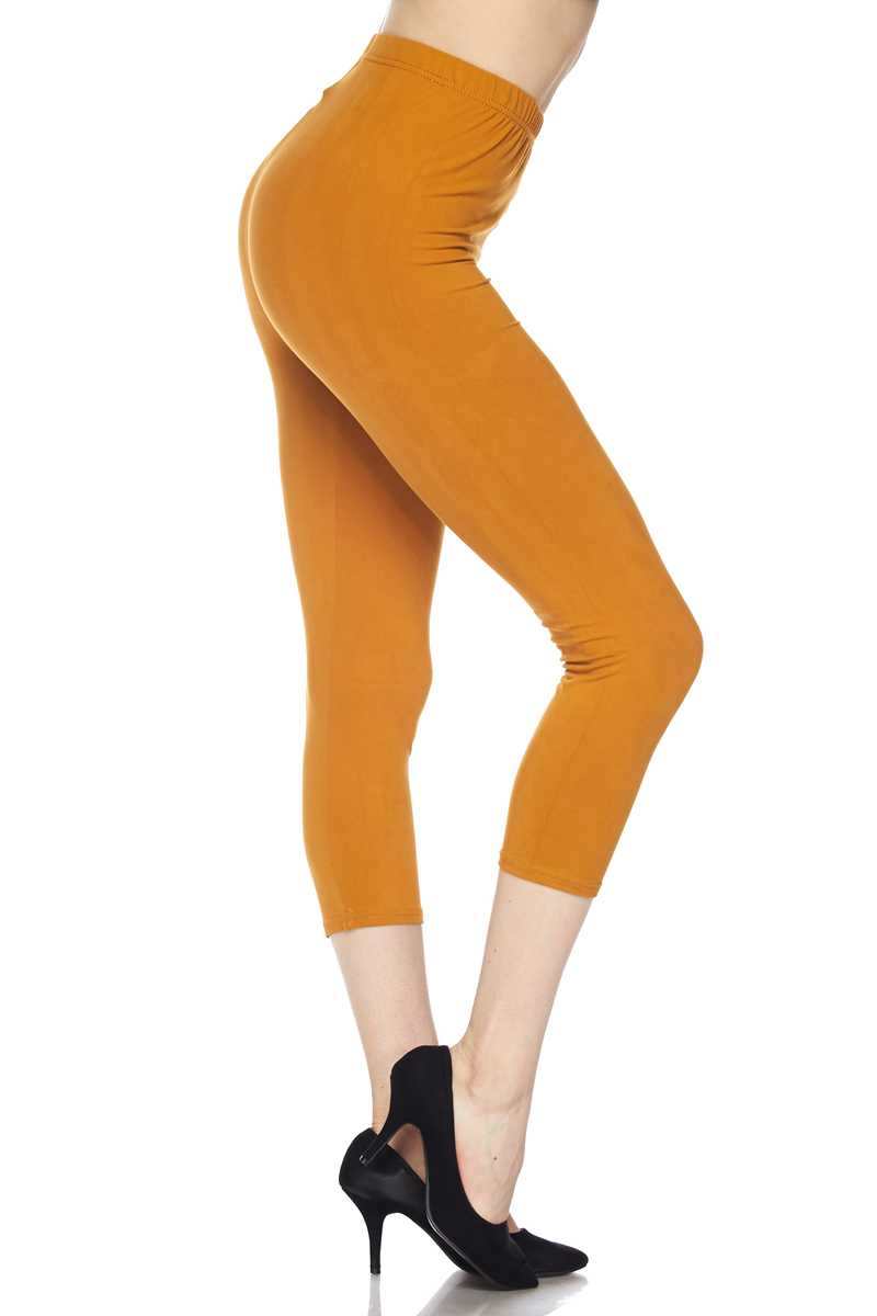 ULTRA SOFT CAPRI LEGGINGS